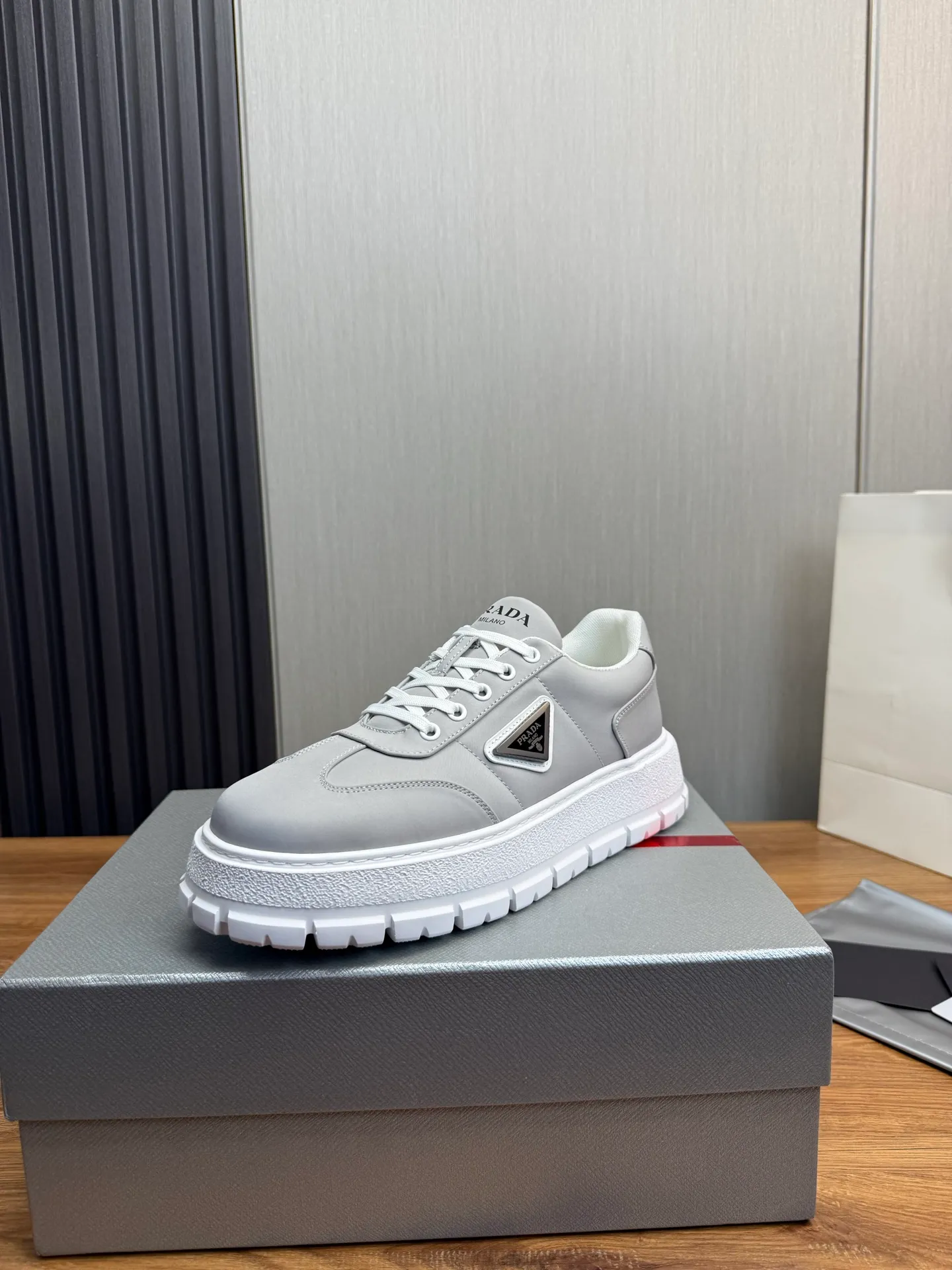 Men's shoes 💰560💰 [PRADA] Popular men's shoes shipped 👏Official website synchronized ⬆️Original imported waterproof fabric + cowhide lining, 1⃣️:1⃣️reproduction, original sole, 38-45 (45. Customized, non-refundable)